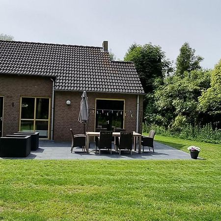 Вілла Recreatiewoning Maas En Waal 72 Евейк Екстер'єр фото